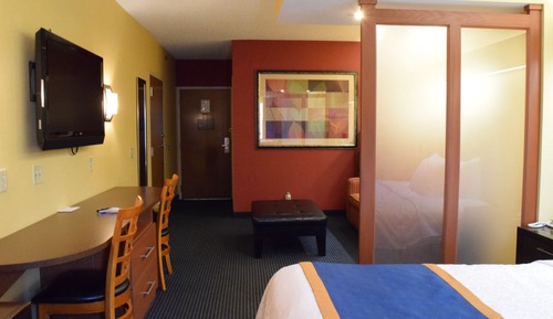 Junior Suite, 1 Queen Bed with Sofa bed