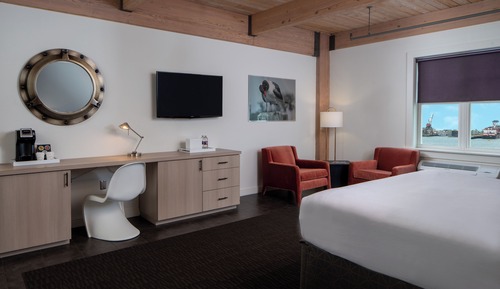 Room, 1 King Bed, Non Smoking, Harbor View