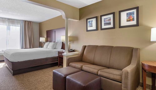 Suite, 1 King Bed, Non Smoking