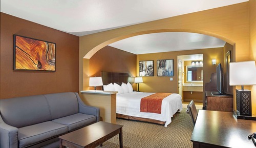 Suite, 1 King Bed, Non Smoking, Refrigerator & Microwave
