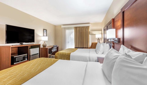 Standard Room, 2 Queen Beds, Non Smoking