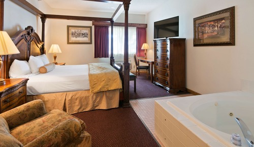 Suite, 1 King Bed, Non Smoking, Jetted Tub