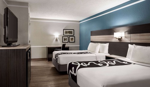 Room, 2 Double Beds, Accessible, Non Smoking (Mobility/Hearing, Roll-In Shower)