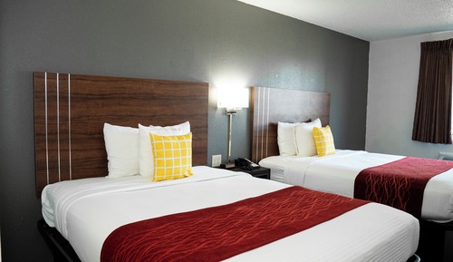 Classic Room, 2 Queen Beds, Non Smoking (42 inch TV)