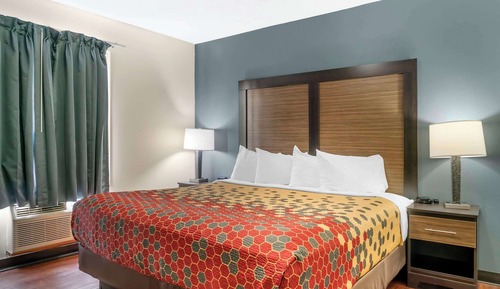 Suite, 1 King Bed, Non Smoking (Upgrade, Efficiency)