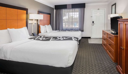Room, 2 Double Beds, Accessible, Non Smoking (Mobility, Tub w/ Grab Bars)