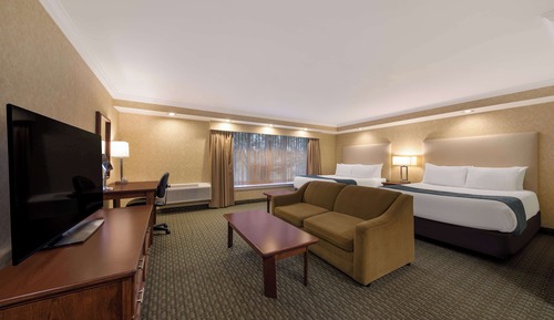 Suite, 2 Queen Beds, Non Smoking, Refrigerator & Microwave (with Sofabed)