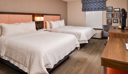 Two queen beds non smoking