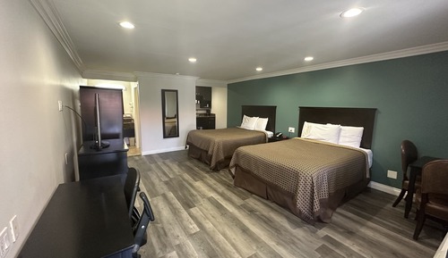 Deluxe Room, 2 Queen Beds