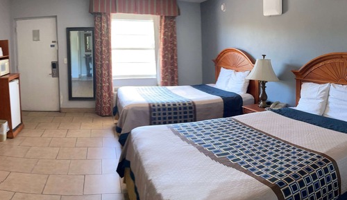 Room, 2 Queen Beds, Non Smoking