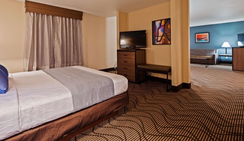 Suite, 1 King Bed, Non Smoking (with Sofabed)