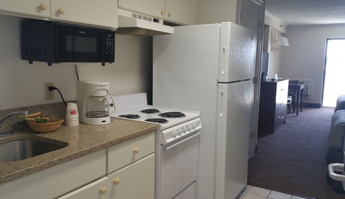Efficiency, Standard Room, 1 King Bed with Sofa bed, Non Smoking
