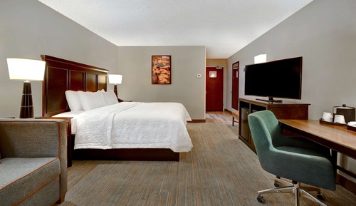 King Standard Room