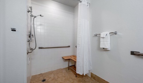Room, 2 Queen Beds, Accessible, Non Smoking