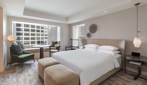 Deluxe Room, 1 King Bed, City View