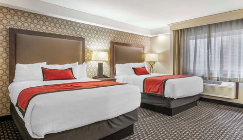 Standard Room, 2 Queen Beds, Accessible, Non Smoking