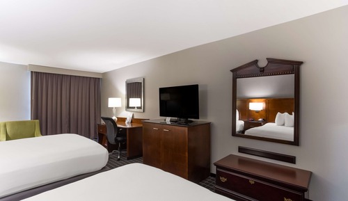 Standard Room, 2 Queen Beds, Non Smoking, Refrigerator (Pet Friendly)