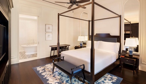 Suite, 1 King Bed (Palm Court)