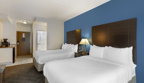 Suite, Non Smoking (2 Double Beds, Efficiency, Upgrade)
