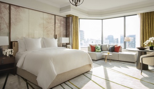 Royal One Bedroom Suite