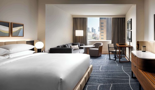 Deluxe Suite, 1 Bedroom, Corner (High Floor)