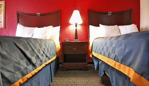Room, 2 Queen Beds, Smoking