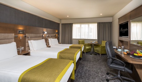 Triple Room