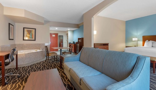 Suite, 1 King Bed, Non Smoking, Jetted Tub (Oversized Room;with Sofabed)