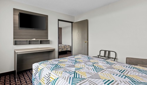 Standard Suite, Multiple Beds, Non Smoking