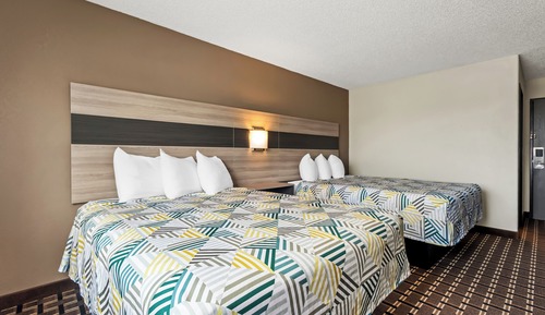 Deluxe Room, 2 Queen Beds, Non Smoking, Refrigerator & Microwave