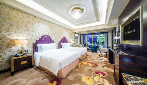 Deluxe Room River View