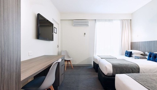 Guest Triple Room