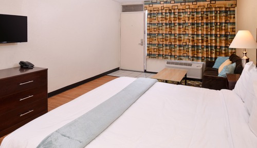 Deluxe Room, 1 King Bed