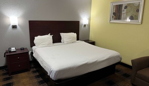 Standard Room, 1 Queen Bed, Smoking