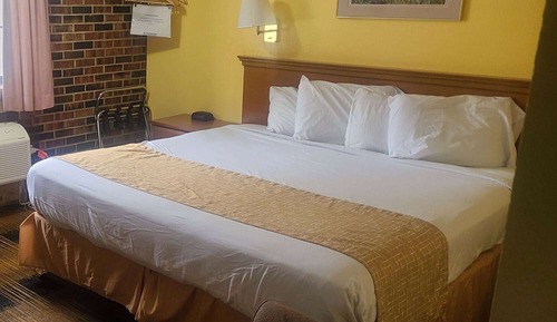 Room, 1 Double Bed, Non Smoking, Refrigerator & Microwave