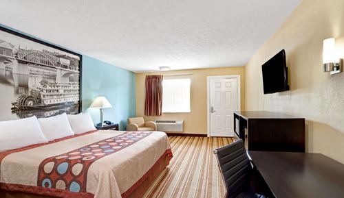 Standard Room, 1 King Bed