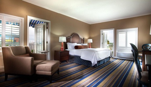 Suite, 1 King Bed (Master Plaza Suites)