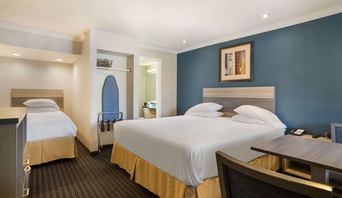 Standard Room, Multiple Beds, Non Smoking, Refrigerator & Microwave