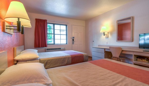 Deluxe Room, 2 Double Beds, Non Smoking, Refrigerator & Microwave