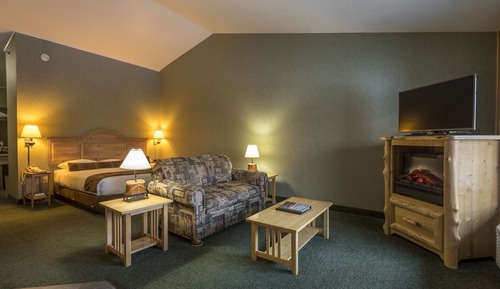 Deluxe Room, Multiple Beds, Jetted Tub