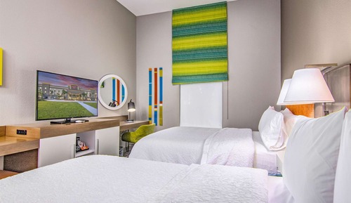 Room, 2 Queen Beds, Accessible, Non Smoking