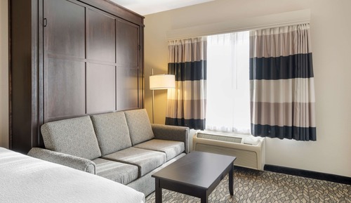 Suite, 1 King Bed, Non Smoking