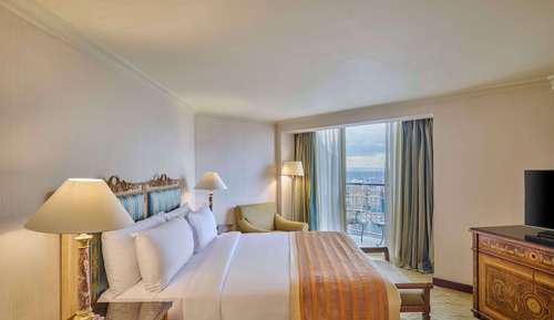 Deluxe Suite, 1 King Bed (Nile View)