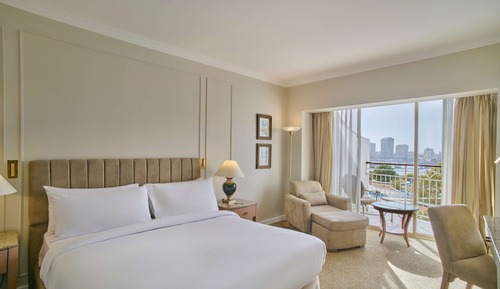 Standard Room, 1 King Bed