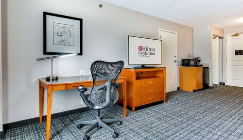 Room, 2 Queen Beds, Accessible (Roll-in Shower)