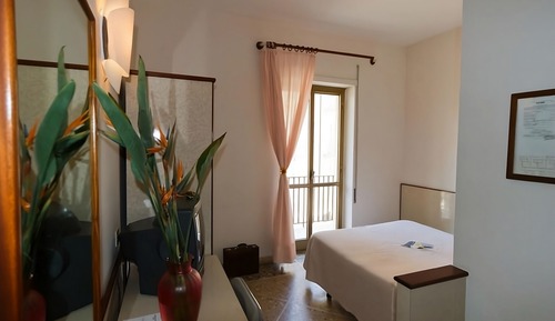 Classic Single Room, 1 Large Twin Bed