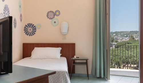 Superior Single Room, 1 Large Twin Bed