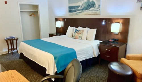 Deluxe Room, 1 King Bed