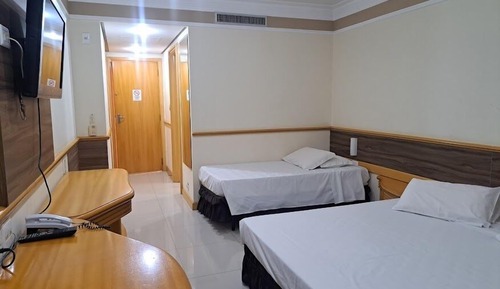 Executivo Casal + 1 cama solteiro