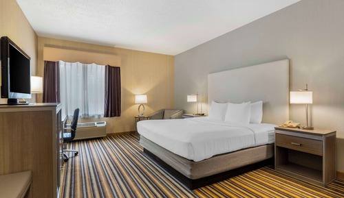 Suite, 1 King Bed, Non Smoking, Jetted Tub